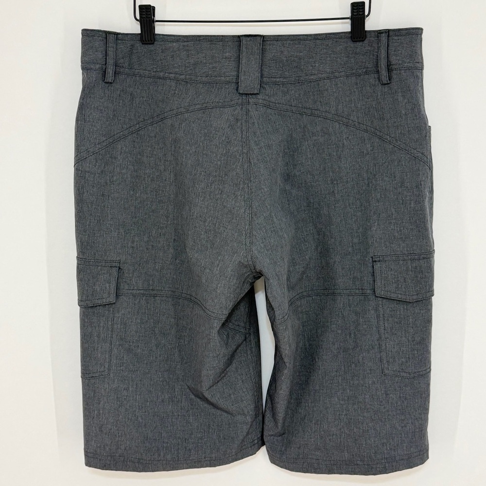 Club Ride Men's Commander Short Gray Size Large - Picture 2 of 10